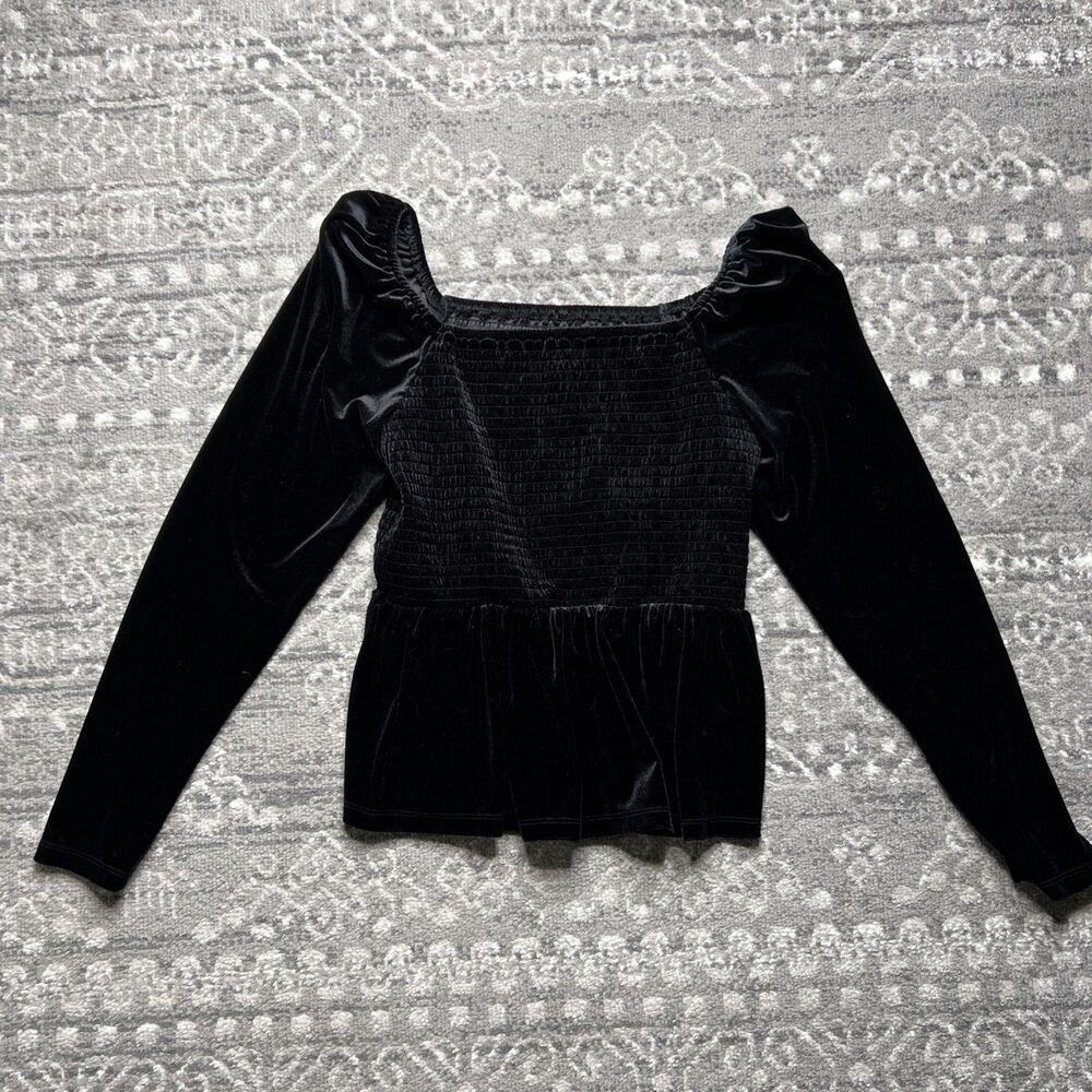 GAP Black Velvet Smocked Peplum Top Women's Medium Whimsygoth Peasant Milkmaid